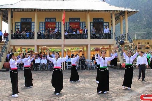 Nơi sinh hoạt cộng đồng ở khu dân cư