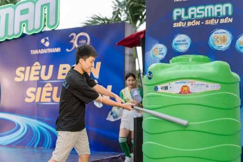 Trải nghiệm 'Thử thách độ bền cùng siêu bồn Plasman' gây ấn tượng đặc biệt