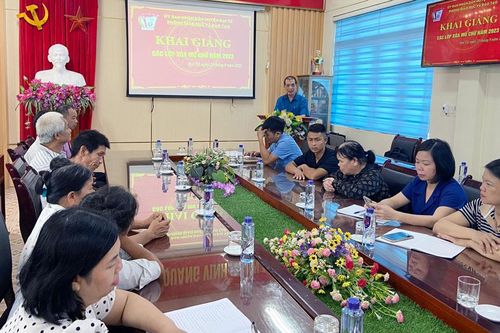 Đại Từ: 21 học viên tham gia lớp xóa mù chữ
