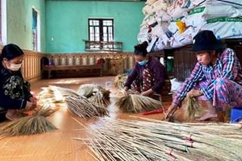 25 năm đồng hành cùng phụ nữ và trẻ em khiếm thị