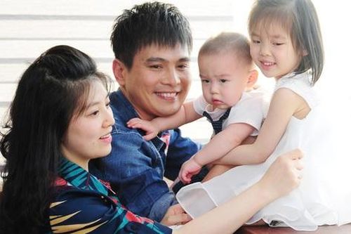 Lâm Hùng: 'Tôi chưa tròn trách nhiệm làm chồng, làm cha'