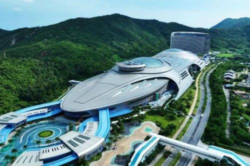Công viên trong nhà lớn nhất thế giới nhìn như phi thuyền ngoài hành tinh