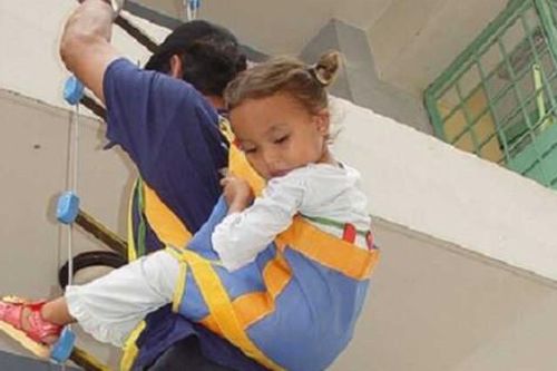 4 loại thang dây thoát hiểm phù hợp cho nhà chung cư ai cũng cần phải biết