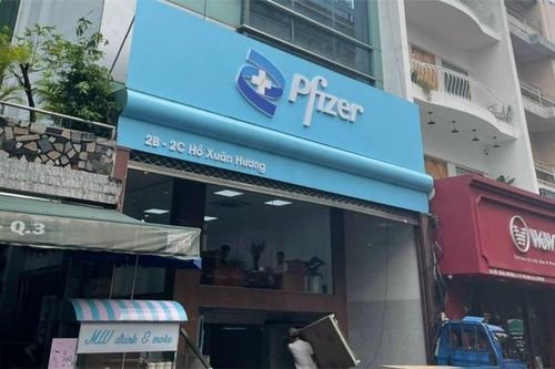 Chuyển hồ sơ xử lý hình sự cơ sở thẩm mỹ mạo danh Pfizer Inc ở TPHCM