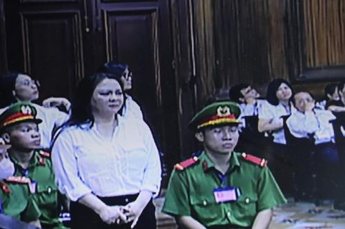 Nguyễn Phương Hằng lĩnh án 3 năm tù