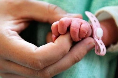 Vẫn còn nhiều khó khăn trong công tác chăm sóc sức khỏe bà mẹ và trẻ sơ sinh
