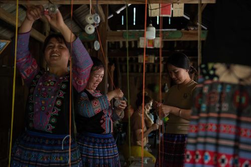 Thiên, Thủy, Thổ: Triển lãm đặc biệt tôn vinh di sản Anh và Việt Nam