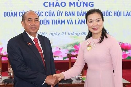 BẢN TIN MẶT TRẬN: Vun đắp tình hữu nghị vĩ đại, đoàn kết đặc biệt Việt Nam - Lào