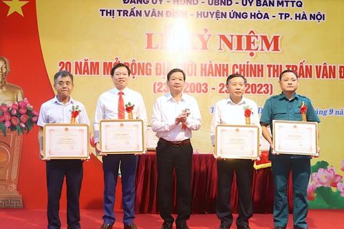 Vững bước trên chặng đường phát triển