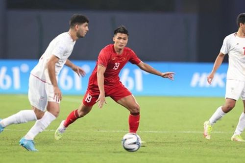 Olympic Việt Nam có quá nhiều vấn đề, thua trước một Olympic Iran đẳng cấp là tất yếu