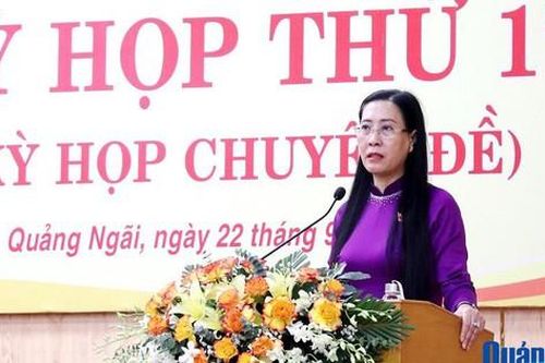 HĐND tỉnh Quảng Ngãi thông qua nghị quyết về điều chỉnh giá đất, số lượng người hoạt động không chuyên trách ở xã, công tác cán bộ,...