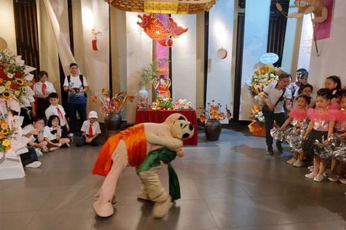 Trải nghiệm sắc thái Trung thu xưa ở Phố cổ Hà Nội