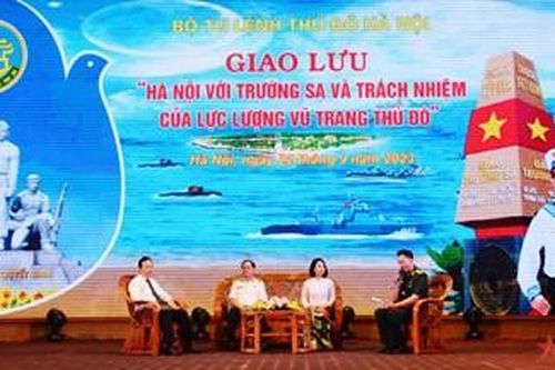 Giao lưu 'Hà Nội với Trường Sa và trách nhiệm của lực lượng vũ trang Thủ đô'