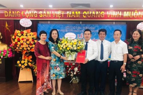 Ông Phan Văn Lâm giữ chức Phó Tổng biên tập Tạp chí Pháp luật và Phát triển