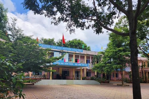 Xác minh vụ cô giáo bị tố đánh học sinh, xúc phạm phụ huynh 'mẹ đơn thân'