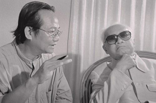 Tiễn Người Thơ Đào Trọng Khánh: Hãy bơi đi (cùng) đàn cá mòi khô
