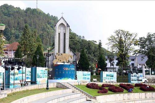 Sa Pa - Hành trình từ Trạm nghỉ dưỡng đến Khu Du lịch quốc gia
