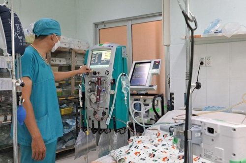 Tp.HCM: Cấp cứu cho hai bệnh nhi bị chó dại cắn