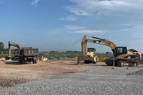 Đầu tư công gặp khó do... thiếu cát