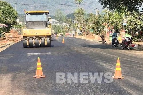 Dự án kết nối giao thông khu vực Tây Nguyên vẫn kẹt mặt bằng, thiếu vật liệu