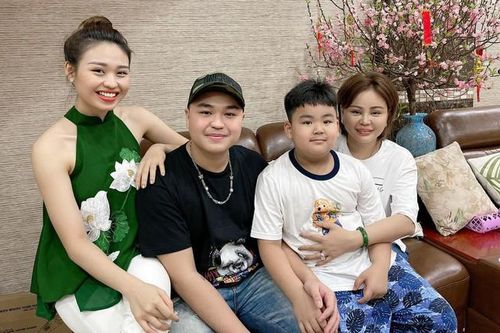 Nghệ sĩ Lê Giang tuổi 51: Vẫn một mình lẻ bóng nhưng mua được 3 căn nhà cho 3 con