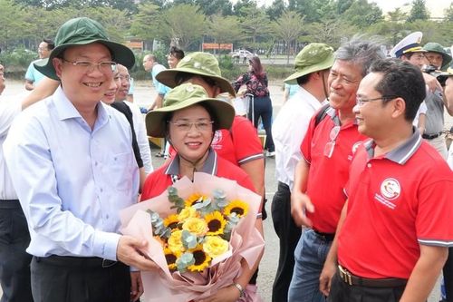 Đoàn cán bộ TPHCM kết thúc hải trình thăm các đảo Tây Nam và Nhà giàn DK1/10