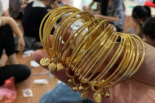 Lào Cai: Thu giữ hơn 6.680 trang sức mỹ ký không rõ nguồn gốc