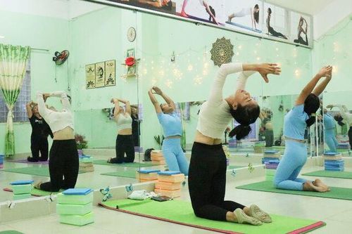 Tập yoga nâng cao sức khỏe