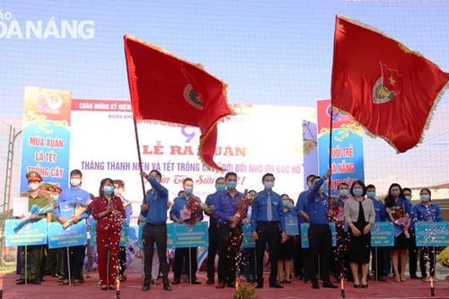 TUỔI TRẺ - CÂY TRE CỦA ĐẤT NƯỚC