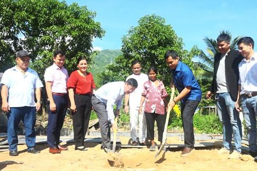Khởi công xây Nhà tình nghĩa cho người dân tại xã Suối Cát, huyện Cam Lâm