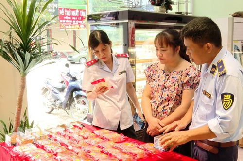 Sôi động thị trường bánh Trung thu năm 2023