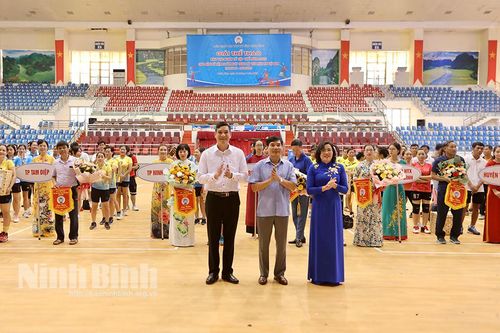 Giải thể thao khu vực kinh tế tập thể năm 2023