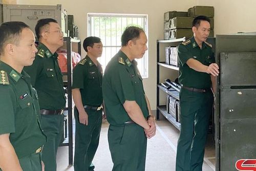 Kiểm tra toàn diện tại các đồn biên phòng trên tuyến biên giới