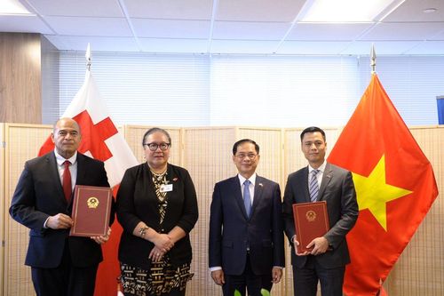 Việt Nam thiết lập quan hệ ngoại giao với quốc đảo Tonga