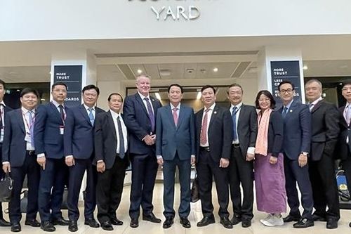 Thắt chặt hợp tác với các cơ quan thực thi pháp luật Vương quốc Anh