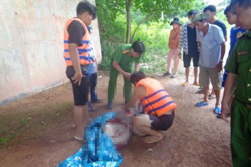 Tìm thấy thi thể cháu bé 8 tuổi tử vong thương tâm