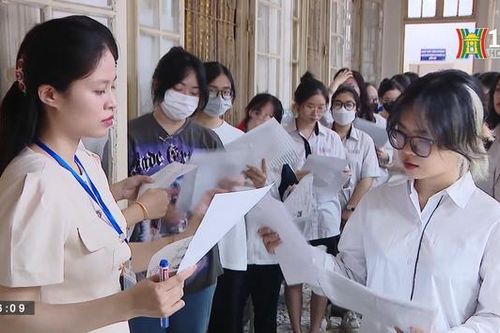 Bộ GD-ĐT chưa chốt số môn thi bắt buộc từ năm 2025