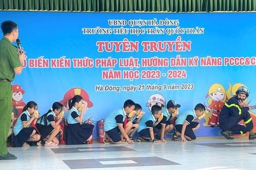 100% số trường học quận Hà Đông hướng dẫn học sinh kỹ năng phòng cháy, thoát hiểm