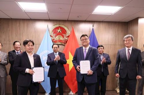 FPT và doanh nghiệp Mỹ hợp tác phát triển nguồn nhân lực ngành bán dẫn