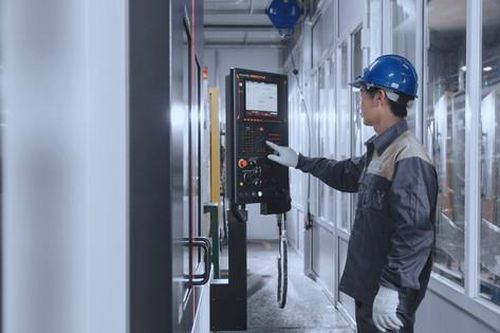 Ra mắt thang máy đầu tiên sản xuất tại Việt Nam