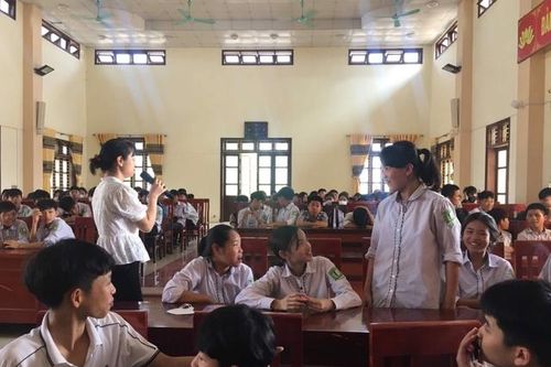 Gần 5 nghìn học sinh được sinh hoạt ngoại khóa tìm hiểu về sức khỏe sinh sản