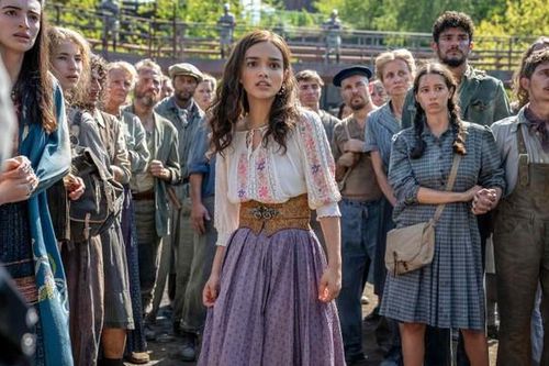 Dẫu thiếu vắng Katniss, tiền truyện 'The Hunger Games' có nữ chính mạnh mẽ không kém