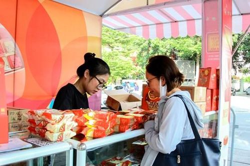 Thị trường bánh Trung thu đìu hiu, ảm đạm cận ngày Rằm