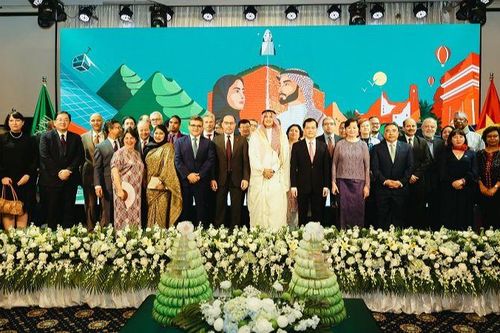 Tưng bừng kỷ niệm 93 năm Quốc khánh Saudi Arabia