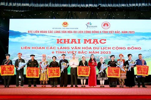 Liên hoan các làng văn hóa du lịch cộng đồng 6 tỉnh Việt Bắc