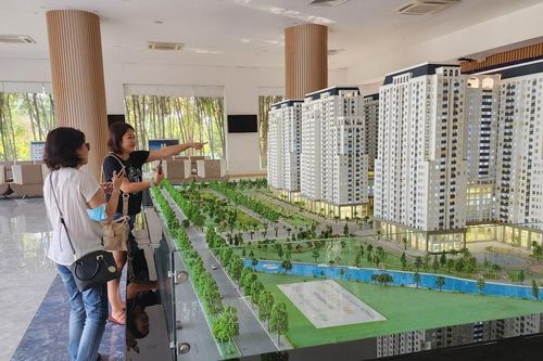 Tháo gỡ vướng mắc, hỗ trợ thị trường bất động sản