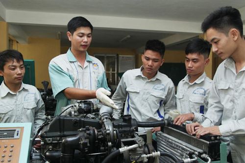 Chọn trường nghề mở hướng tương lai