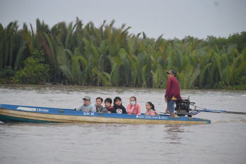 Xóa điểm trường lẻ ở vùng đất mũi