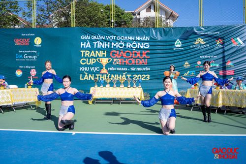 Gần 400 VĐV tham gia Giải quần vợt Doanh nhân tranh Cúp Báo GD&TĐ