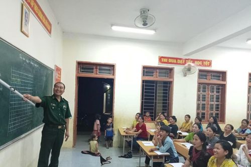Mang con chữ, tri thức đến với đồng bào nơi biên giới Mường Lạn